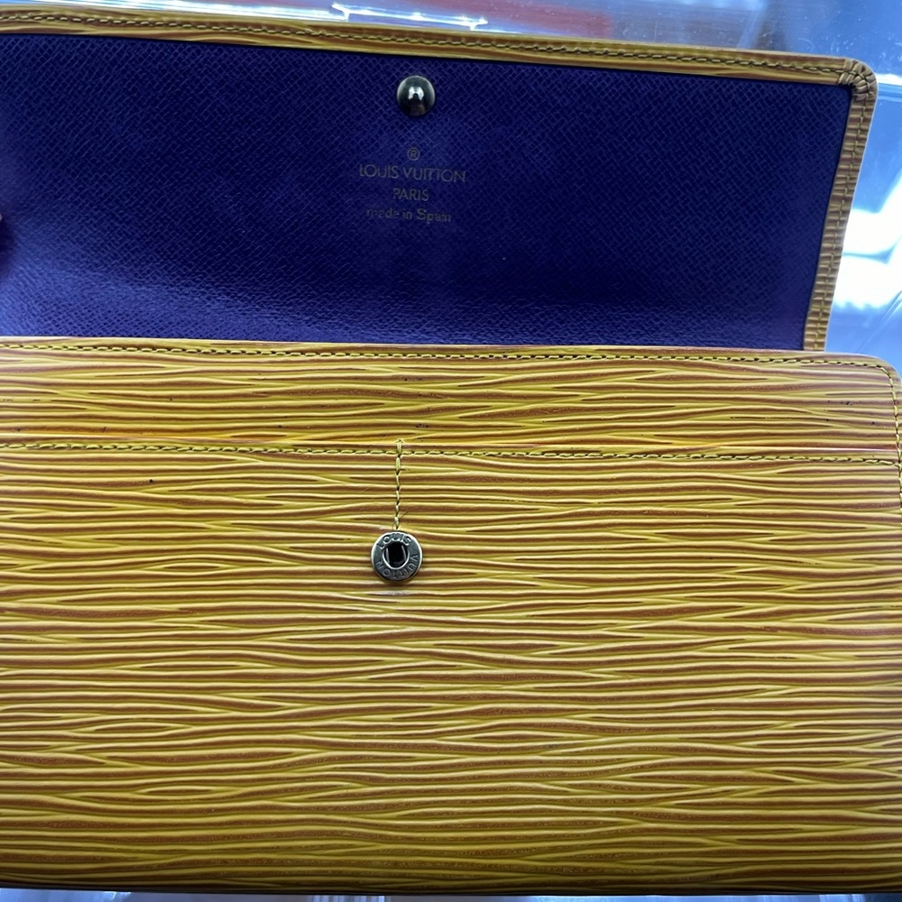 Yellow Louis Vuitton Epi Wallet               Purple Interior - Picture 7 of 10